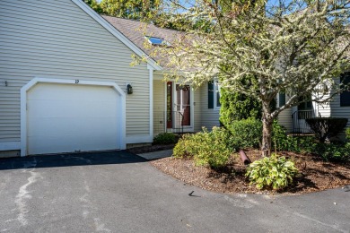 Beach Condo For Sale in Mashpee, Massachusetts