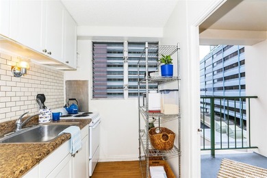 Beach Condo For Sale in Honolulu, Hawaii
