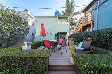 Beach Townhome/Townhouse For Sale in Long Beach, California