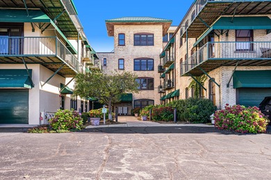 Beach Condo For Sale in Grand Haven, Michigan