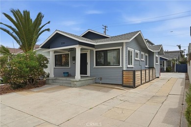 Beach Townhome/Townhouse For Sale in Long Beach, California