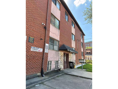 Beach Condo Sale Pending in Flushing, New York