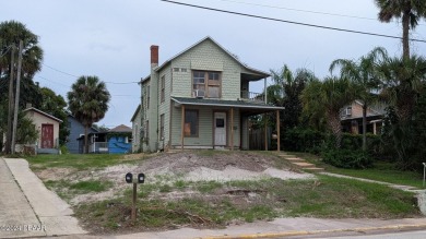 Beach Townhome/Townhouse For Sale in Daytona Beach, Florida