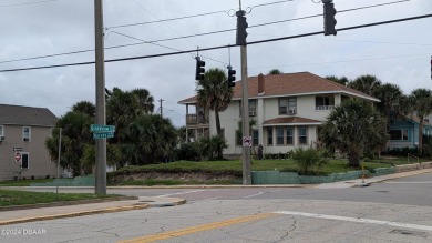 Beach Lot For Sale in Daytona Beach, Florida