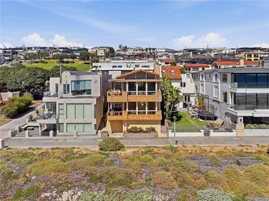 Beach Townhome/Townhouse For Sale in Manhattan Beach, California