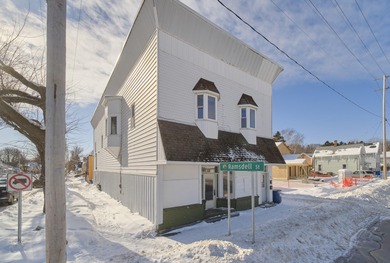 Beach Home For Sale in Manistee, Michigan