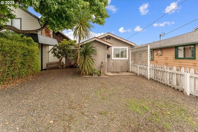 Beach Home For Sale in Seaside, Oregon