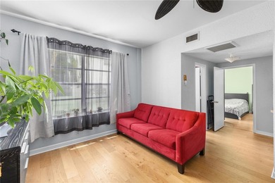 Beach Condo For Sale in Miami Beach, Florida