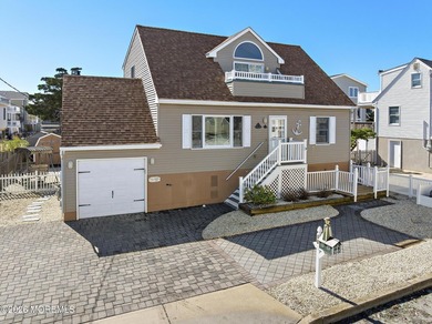 Beach Home For Sale in Long Beach Island, New Jersey