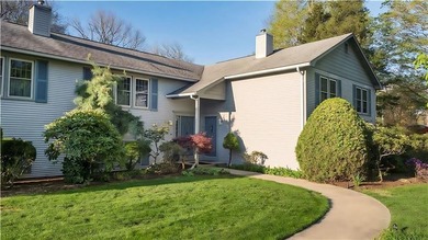 Beach Condo For Sale in North Kingstown, Rhode Island