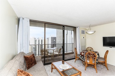 Beach Condo For Sale in Honolulu, Hawaii