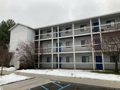 Beach Condo Sale Pending in Traverse City, Michigan