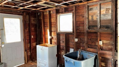 Beach Home For Sale in Warwick, Rhode Island