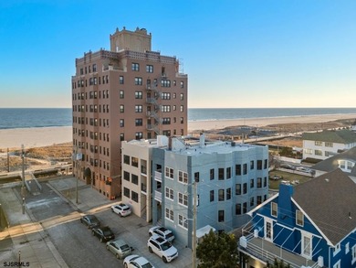 Beach Townhome/Townhouse For Sale in Atlantic City, New Jersey