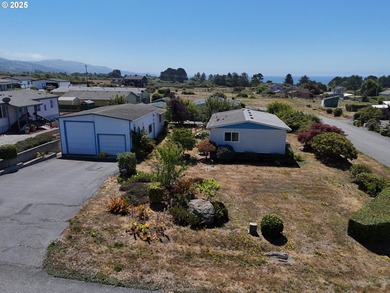 Beach Home For Sale in Brookings, Oregon