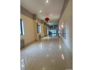 Beach Home Sale Pending in Flushing, New York