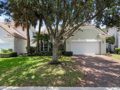 Beach Home For Sale in Palm Beach Gardens, Florida