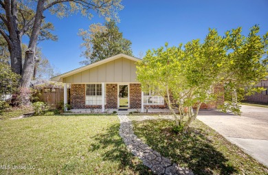 Beach Home Sale Pending in Ocean Springs, Mississippi