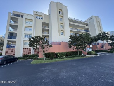 Beach Condo For Sale in New Smyrna Beach, Florida