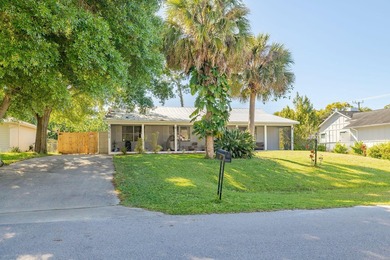 Beach Home For Sale in Vero Beach, Florida