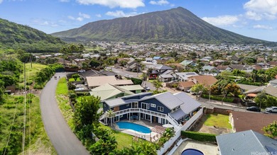 Beach Home For Sale in Honolulu, Hawaii