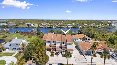 Beach Townhome/Townhouse For Sale in Port Saint Lucie, Florida