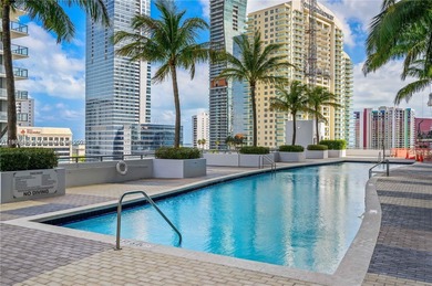 Beach Condo For Sale in Miami, Florida