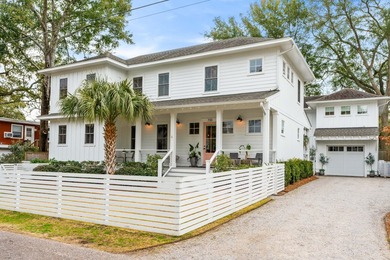 Beach Home For Sale in Mount Pleasant, South Carolina