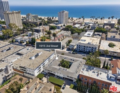 Beach Home For Sale in Santa Monica, California