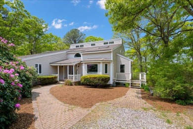 Beach Home For Sale in Cotuit, Massachusetts