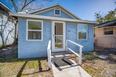 Beach Home Sale Pending in Daytona Beach, Florida