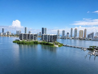 Beach Condo For Sale in Aventura, Florida