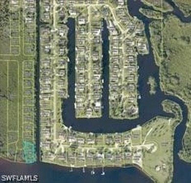 Beach Lot For Sale in North Fort Myers, Florida