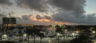 Beach Condo For Sale in North Palm Beach, Florida