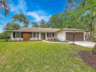 Beach Home For Sale in Ponte Vedra Beach, Florida
