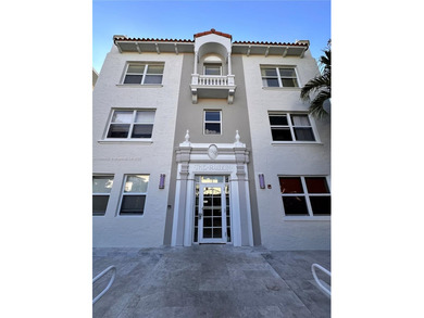 Beach Condo For Sale in Miami Beach, Florida