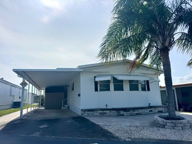 Beach Home For Sale in Bradenton, Florida
