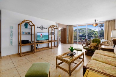 Beach Condo For Sale in Lahaina, Hawaii