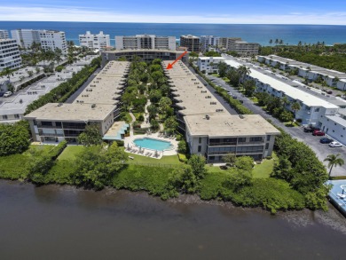 Beach Condo For Sale in South Palm Beach, Florida