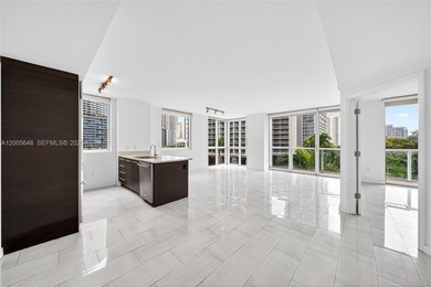 Beach Condo For Sale in Miami, Florida