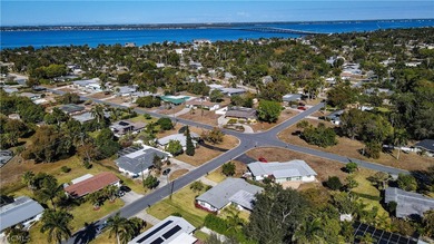 Beach Home For Sale in Fort Myers, Florida
