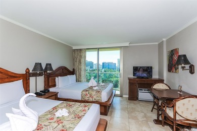Beach Condo For Sale in Honolulu, Hawaii