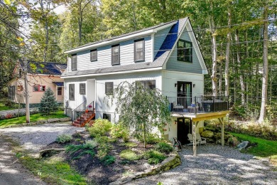 Beach Home For Sale in Northport, Maine