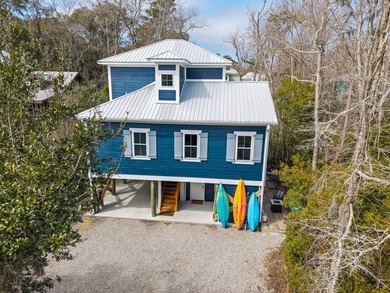 Beach Home For Sale in Pawleys Island, South Carolina