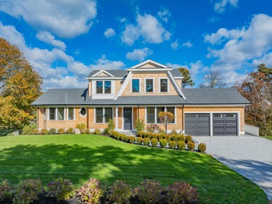 Beach Home For Sale in North Chatham, Massachusetts