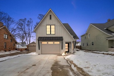 Beach Home For Sale in Holland, Michigan