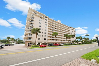 Beach Condo For Sale in Hillsboro Beach, Florida