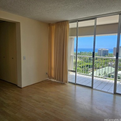 Beach Condo For Sale in Honolulu, Hawaii
