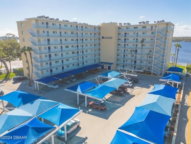 Beach Condo For Sale in Daytona Beach, Florida