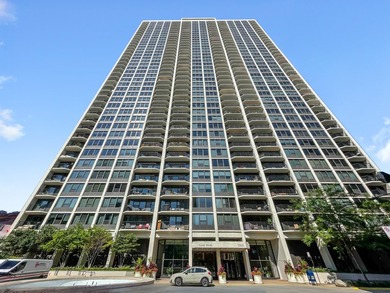 Beach Condo For Sale in Chicago, Illinois